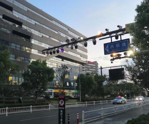 监控摄像头，视频监控